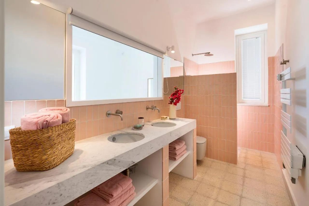 La Belle Villa Fontane Bianche 0*,
